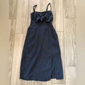 Marisa|Navy sleeveless midi dress with side slit and bow front detail•••small
